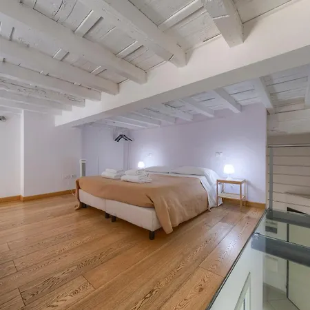 Signoria Deluxe Apartment